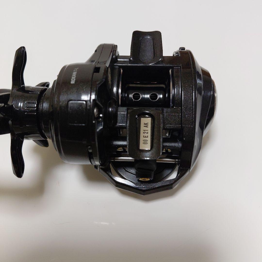 Abu Garcia ROXANI ブラックベイトリール