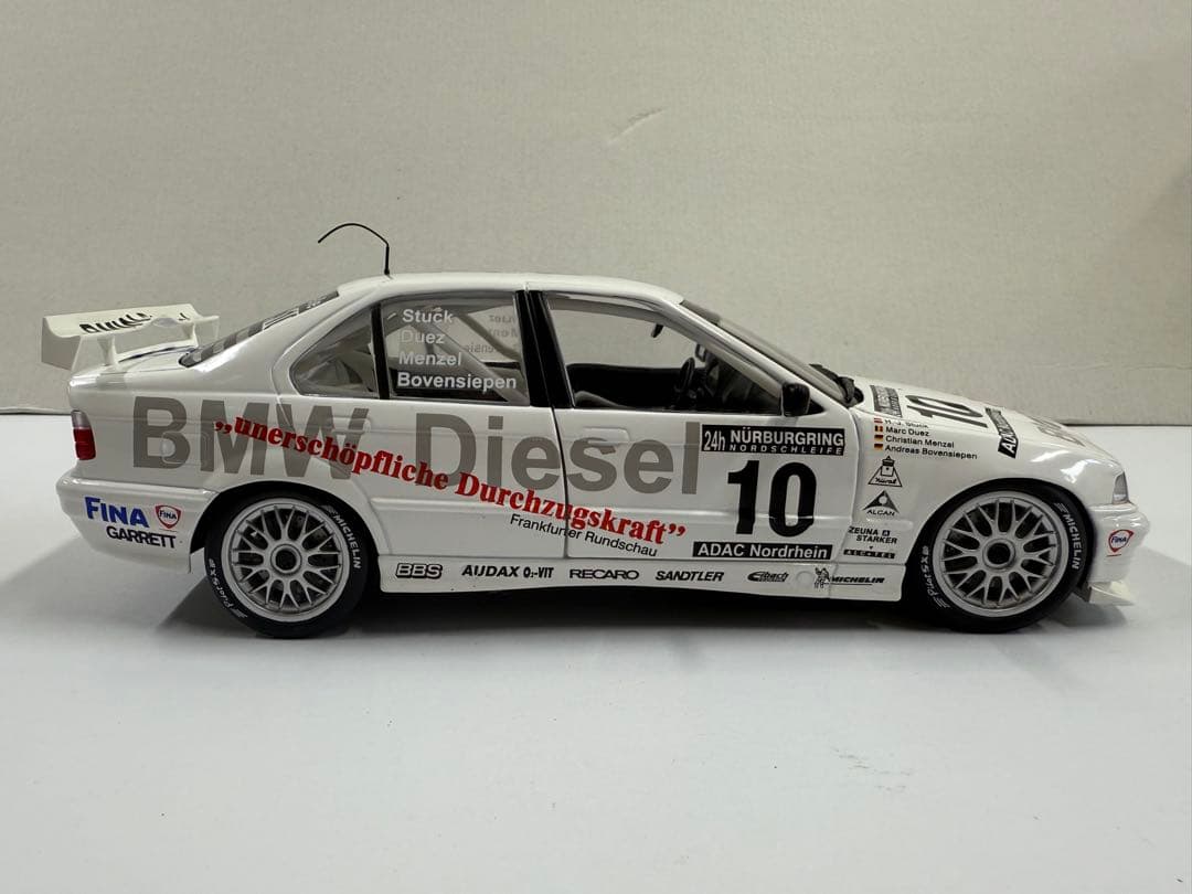 土日限定値下げ！！激レア！！ E36 320d 1:18 ミニカー