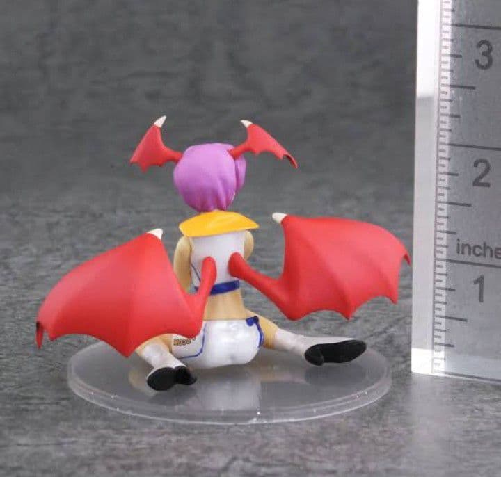 ヴァンパイア　リリス　フィギュア