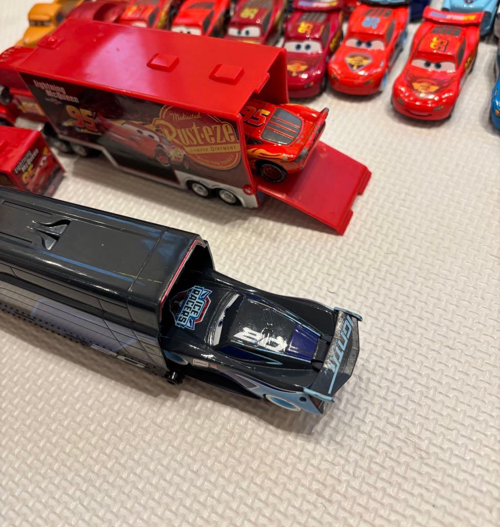 カーズ トミカ55台 トレーラー付き 廃盤品あり