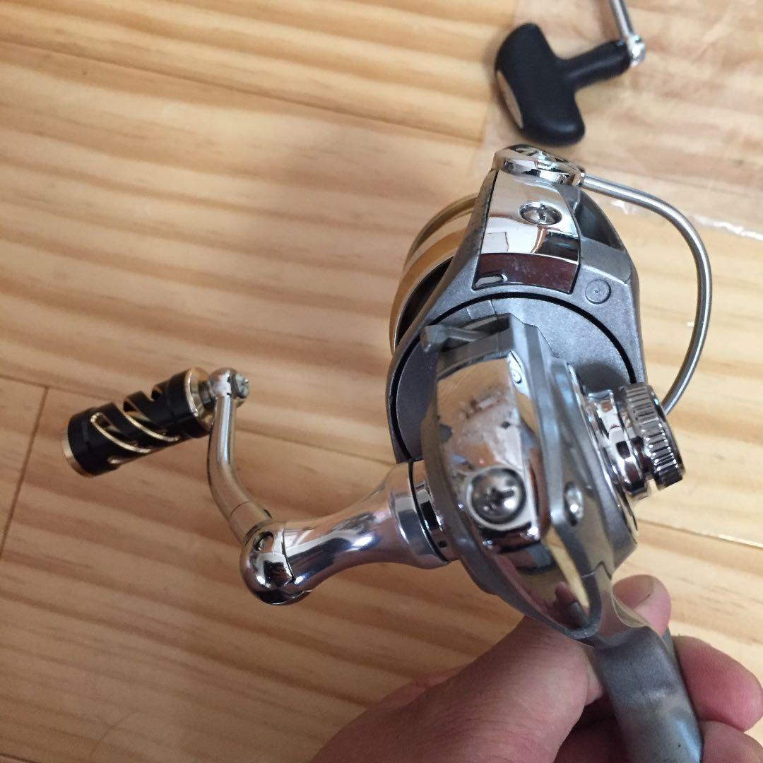 ダイワ  Daiwa レブロスMX2500  ハンドル2つ