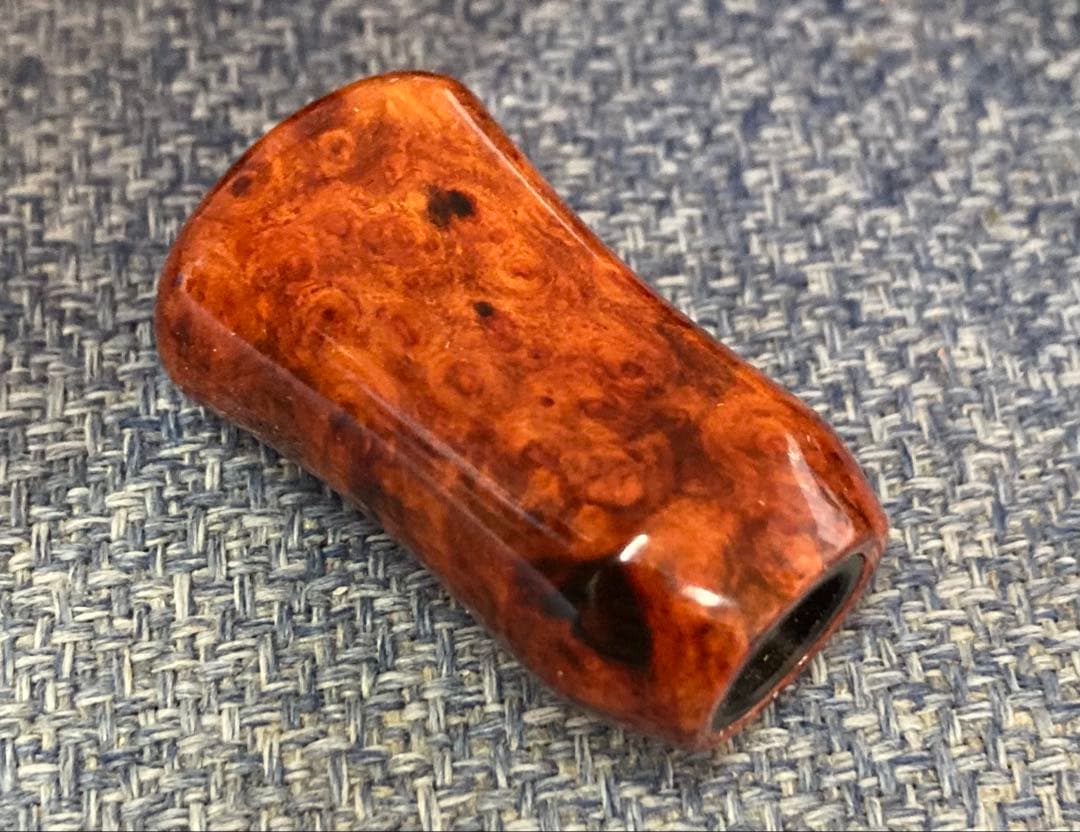 わたらせ樹脂工房製本花梨瘤葡萄杢ノブ　シマノ用左