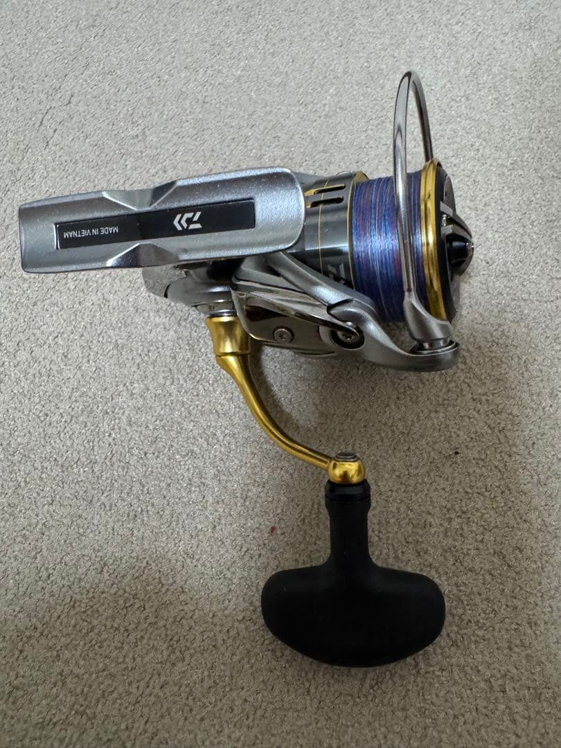 Daiwa FREAMS LT 4000DD-C スピニングリール