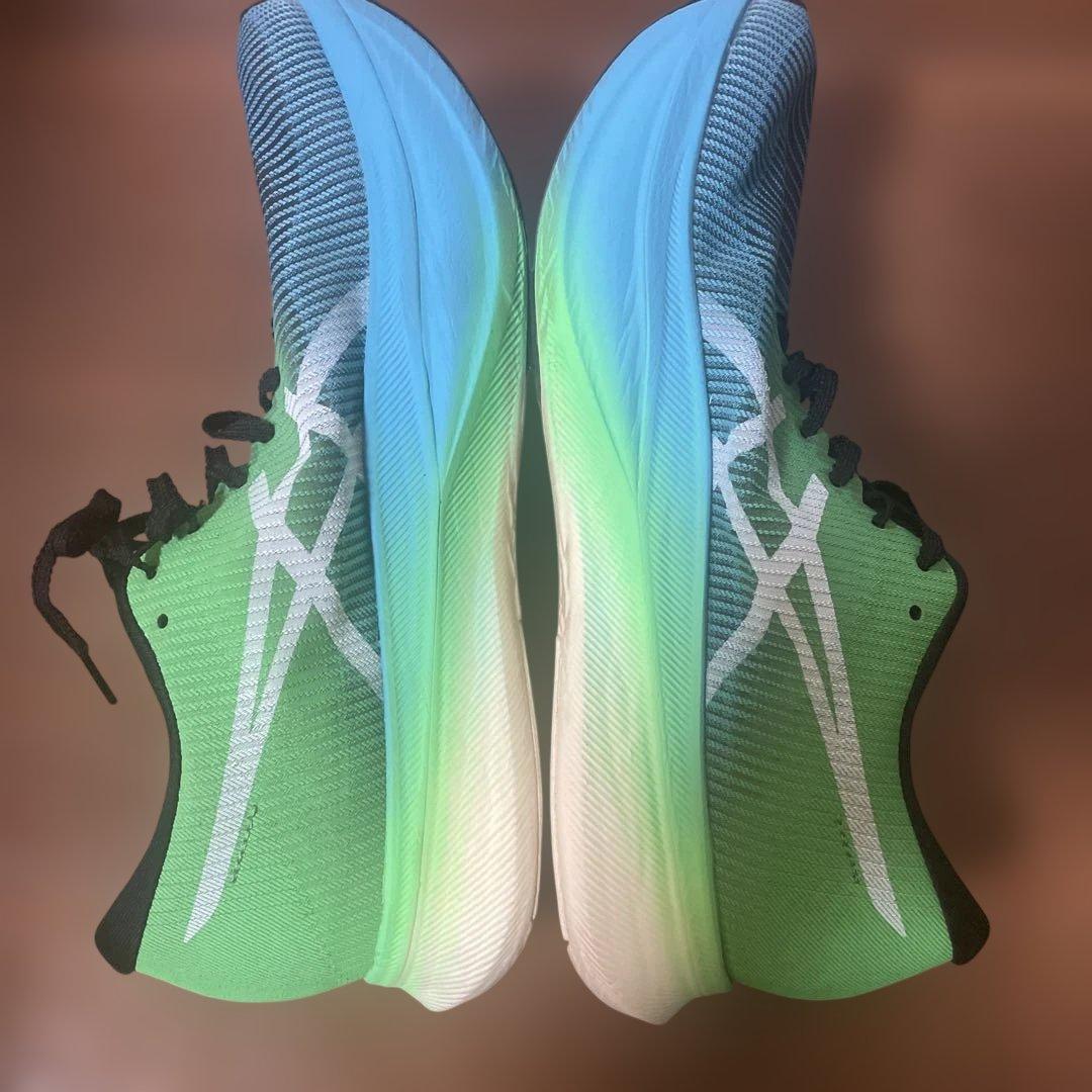 ASICS メタスピードスカイプラス　25.5cm