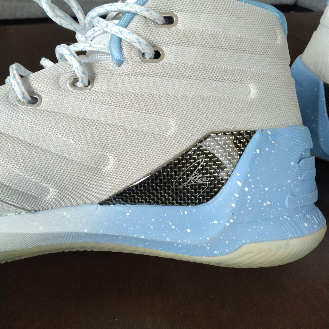 UNDER ARMOUR カリー3　Birthday海外限定モデル