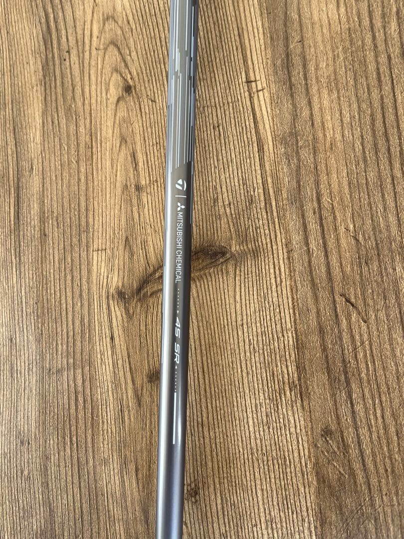 TaylorMade QI4D MAX LITE Rescue 4 23°