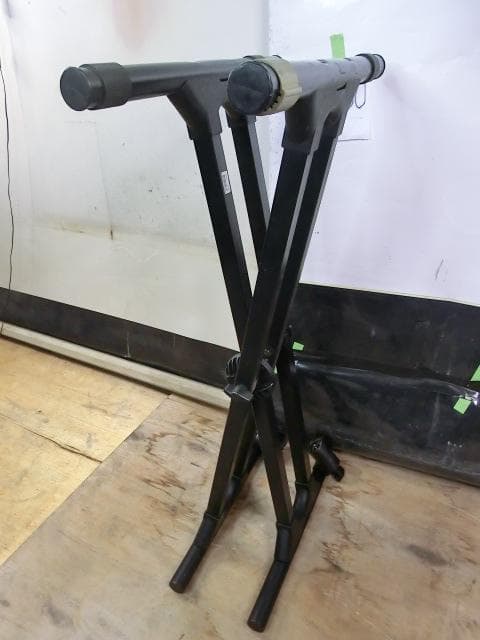 150：キーボードスタンド 中古　（YAMAHA MOTIF8に使用）