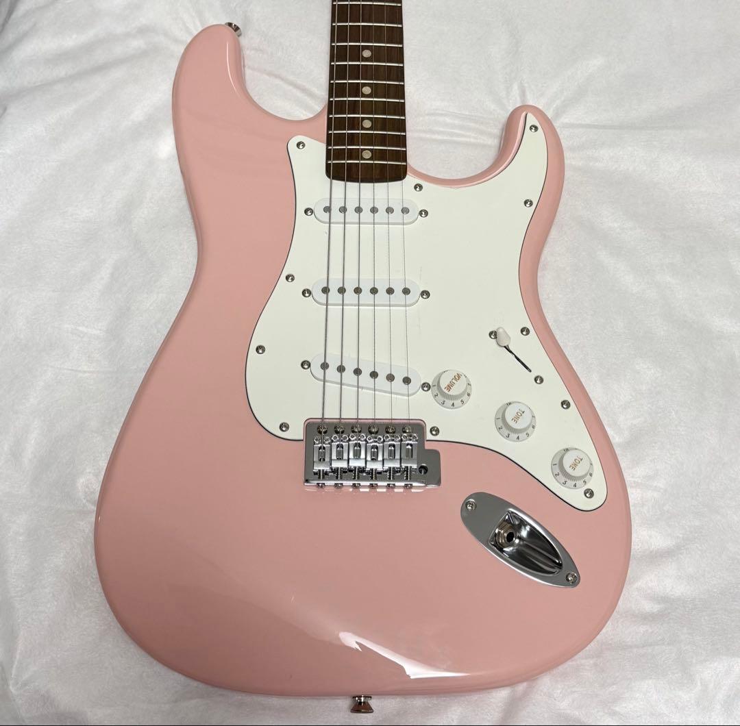 Squier ストラトキャスター ピンク ギターケース付き