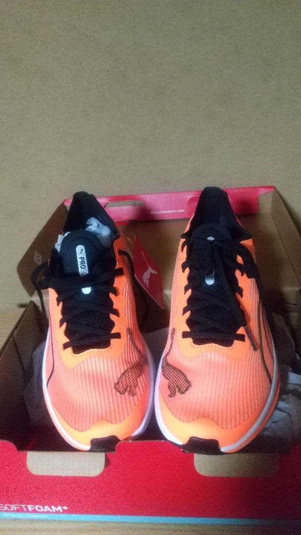 PUMAランニングシューズ 24cm
