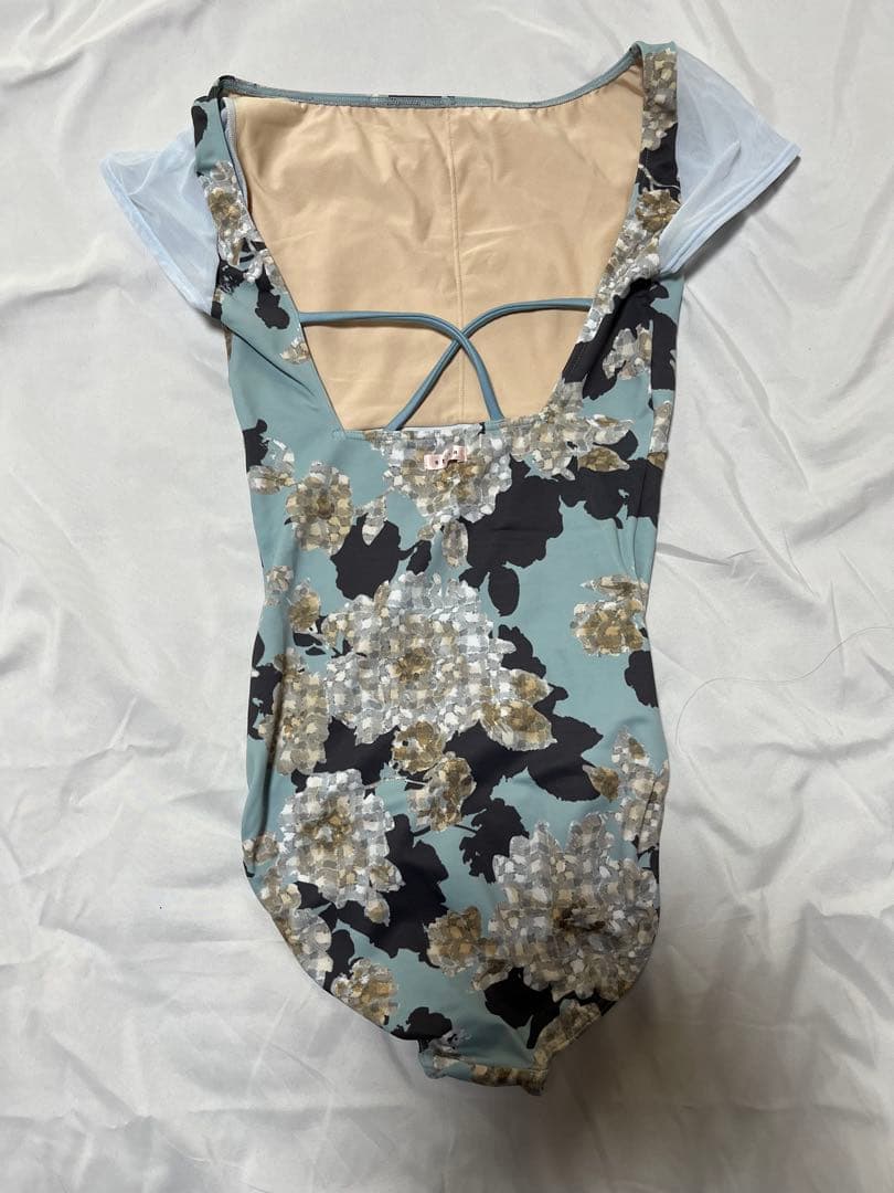 美品【stina】大人バレエレオタードM