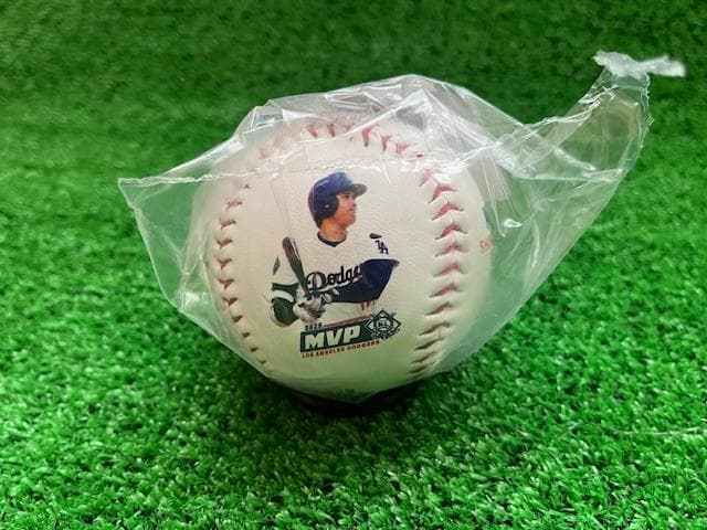大谷翔平2025NL・MVP受賞ローリングス社記念ボール/US限定販売品