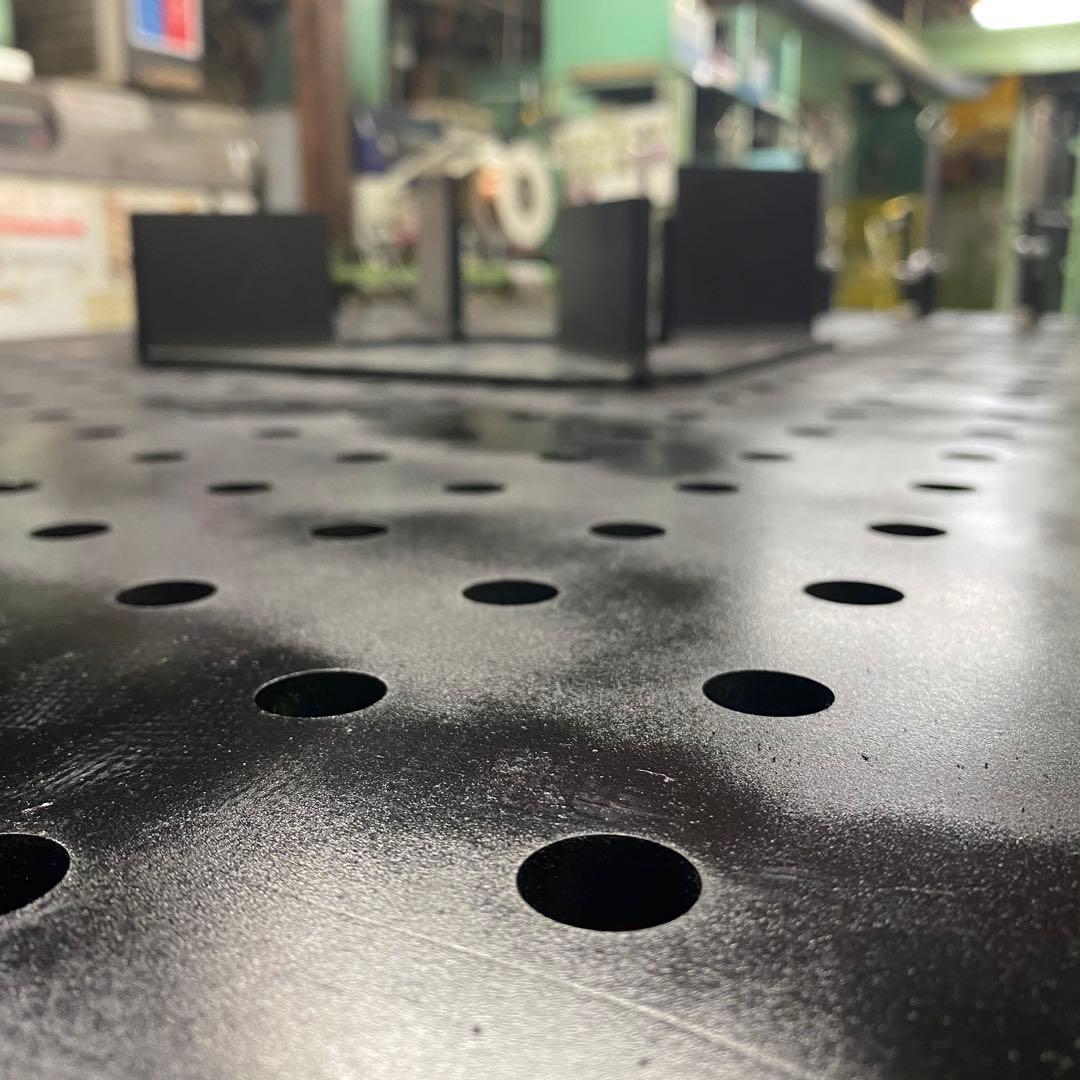 溶接定盤　溶接機　半自動溶接機　tig溶接機　鉄板