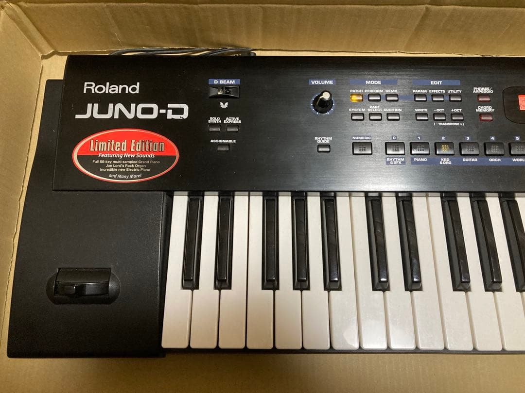 Roland JUNO-D Limited Edition シンセサイザー
