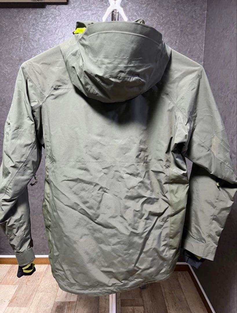 [ak] Burton スノーボードウェア（SWASH）上下セット　Mサイズ
