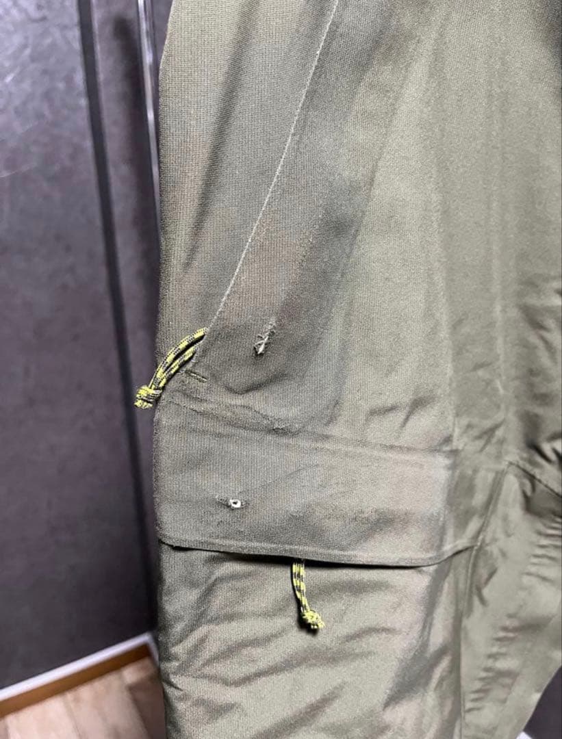 [ak] Burton スノーボードウェア（SWASH）上下セット　Mサイズ