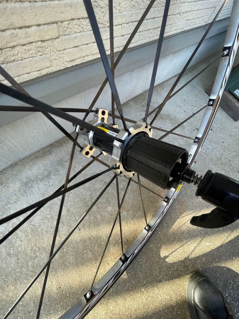 【美品】MAVIC キシリウムエリートSクリンチャー（シマノハブ）