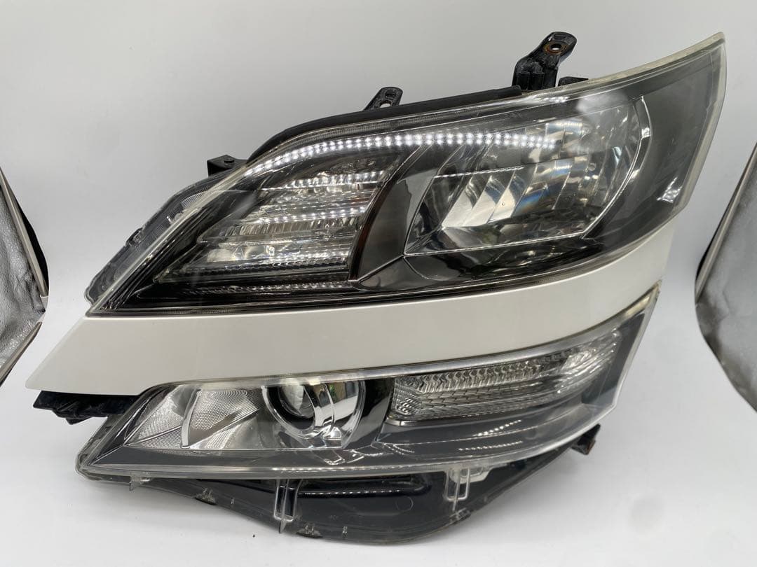 トヨタ ヴェルファイア 20系 純正 HID ヘッドライト左右セット バラスト付