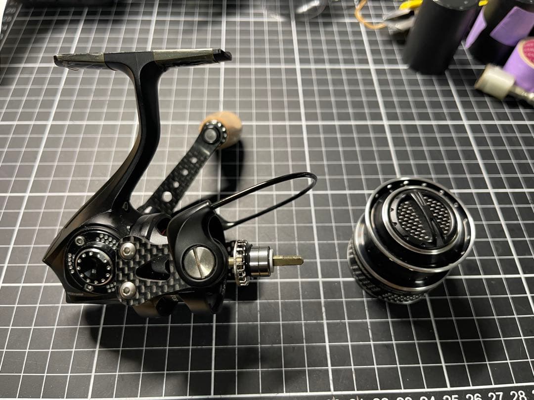 Abu Garcia Revo MGXtreme 2000SH スピニングリール