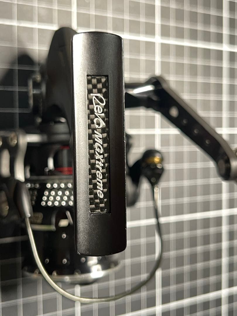 Abu Garcia Revo MGXtreme 2000SH スピニングリール