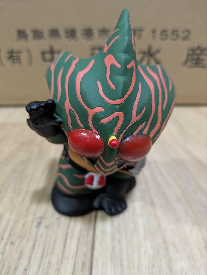 仮面ライダー フィギュア 13体セット貯金箱フルセット？おまけ付き