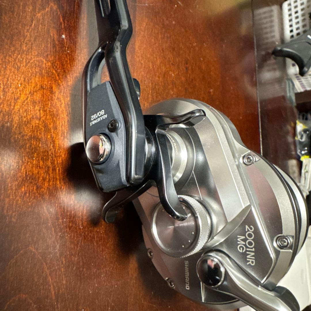 【美品】21シマノ OCEA JIGGER 2001NRMG ベイトリール