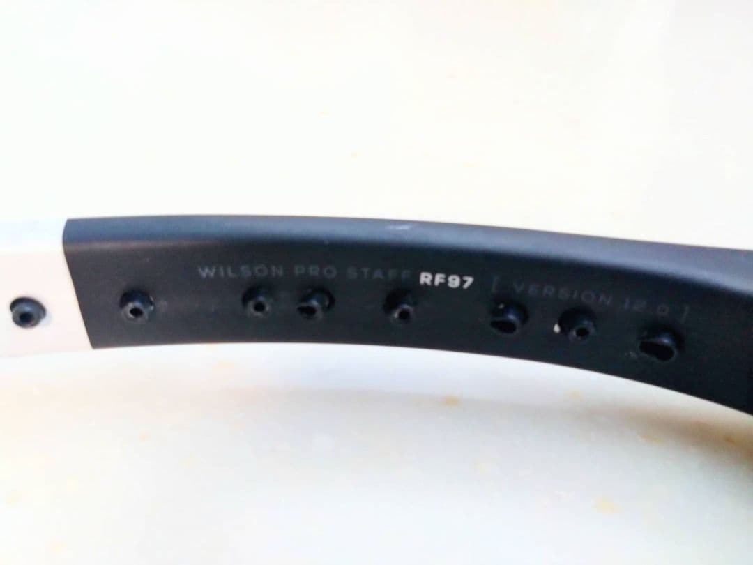 Wilson PRO STAFF RF-7 テニスラケット　フェデラー