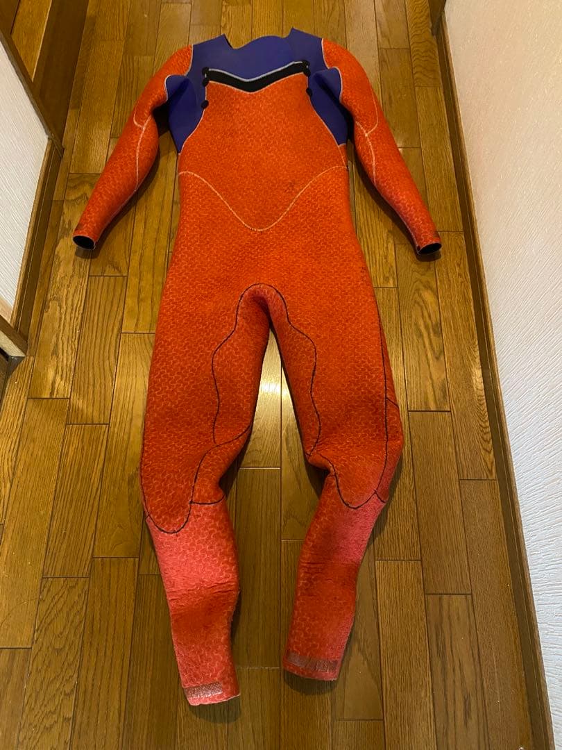 ウェットスーツ　セミドライ