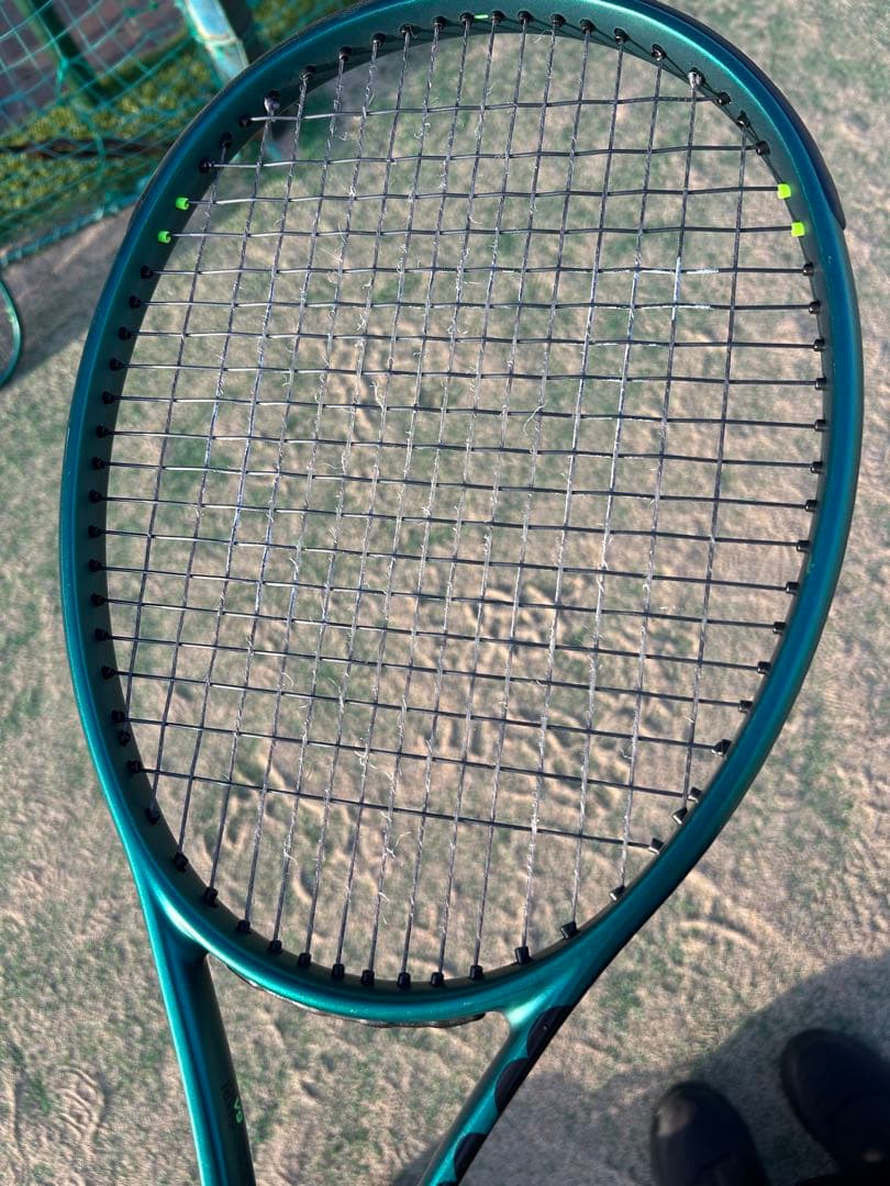 Wilson 98 v9 テニスラケット 305g 16x19