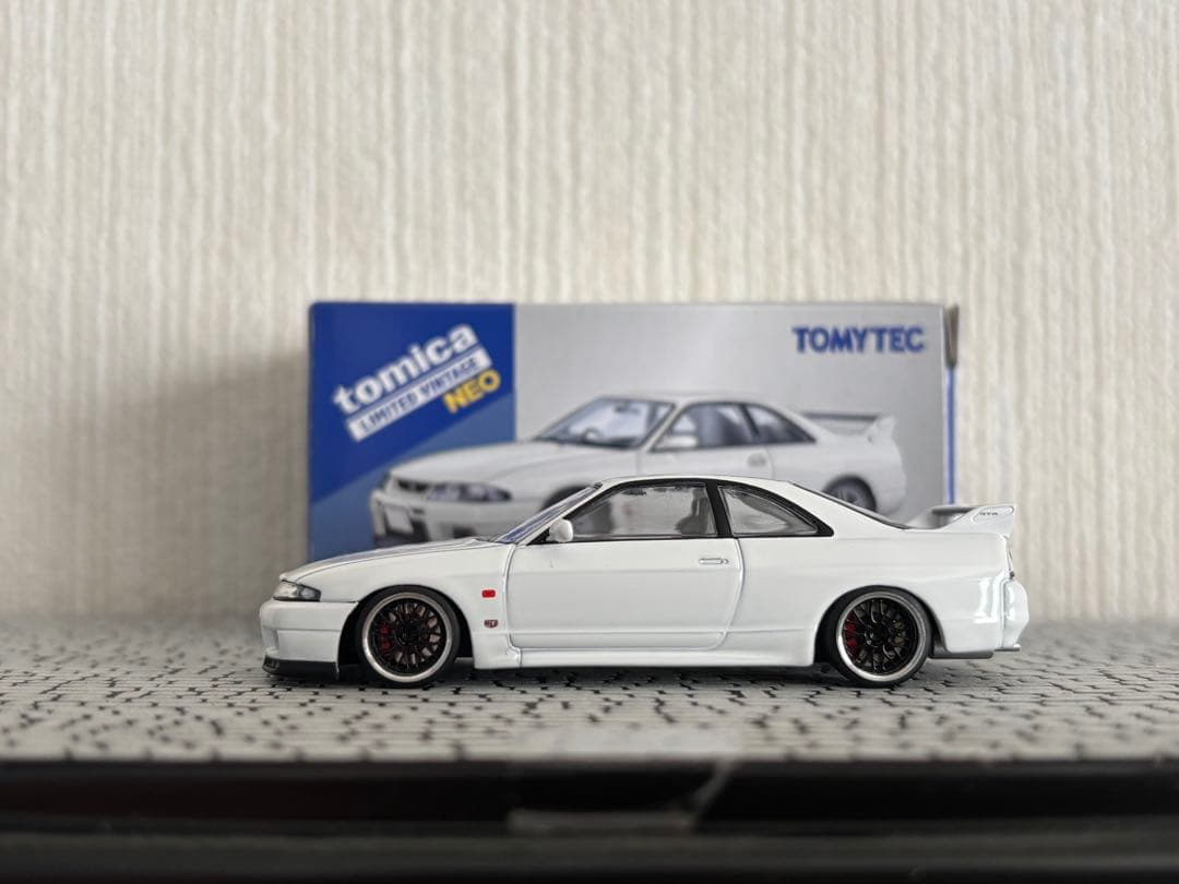 トミカリミテッドヴィンテージNEO 日産 スカイライン GT-R カスタム品