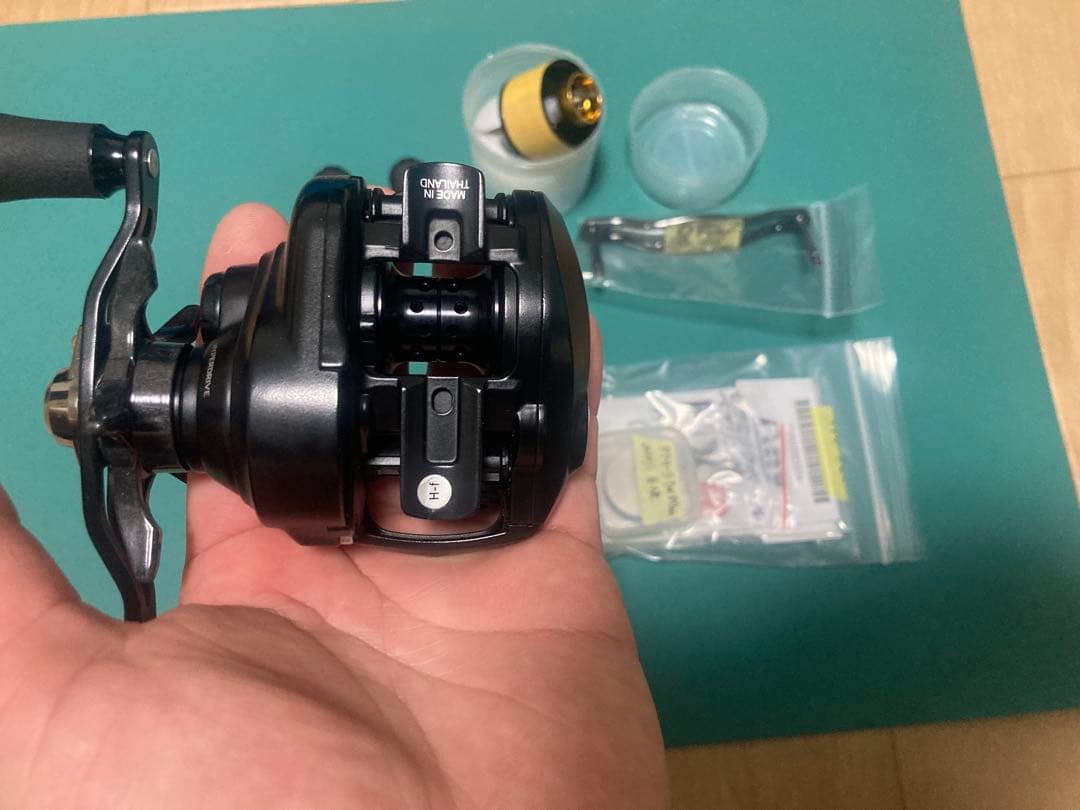 AOM品