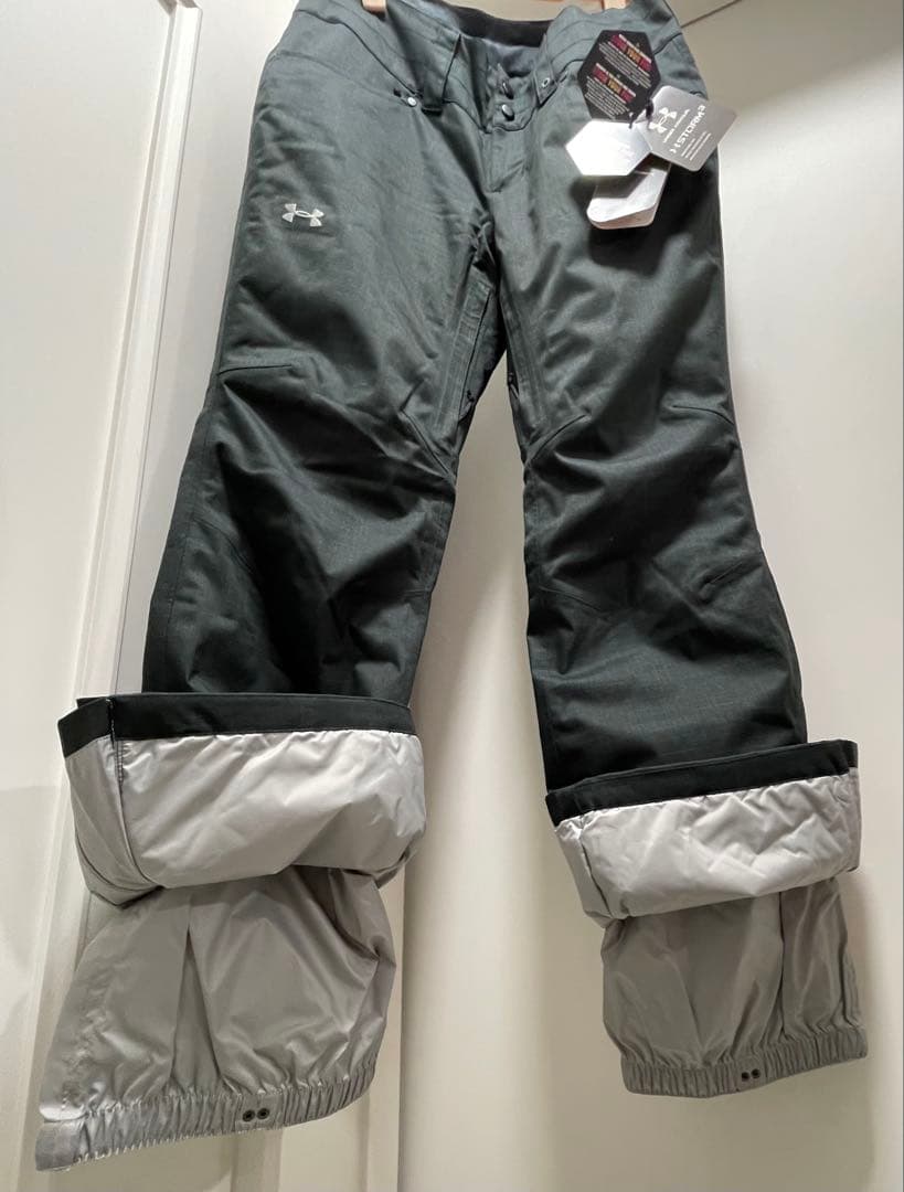 最終価格新品未使用SM Under Armour STORM スノーボウェア