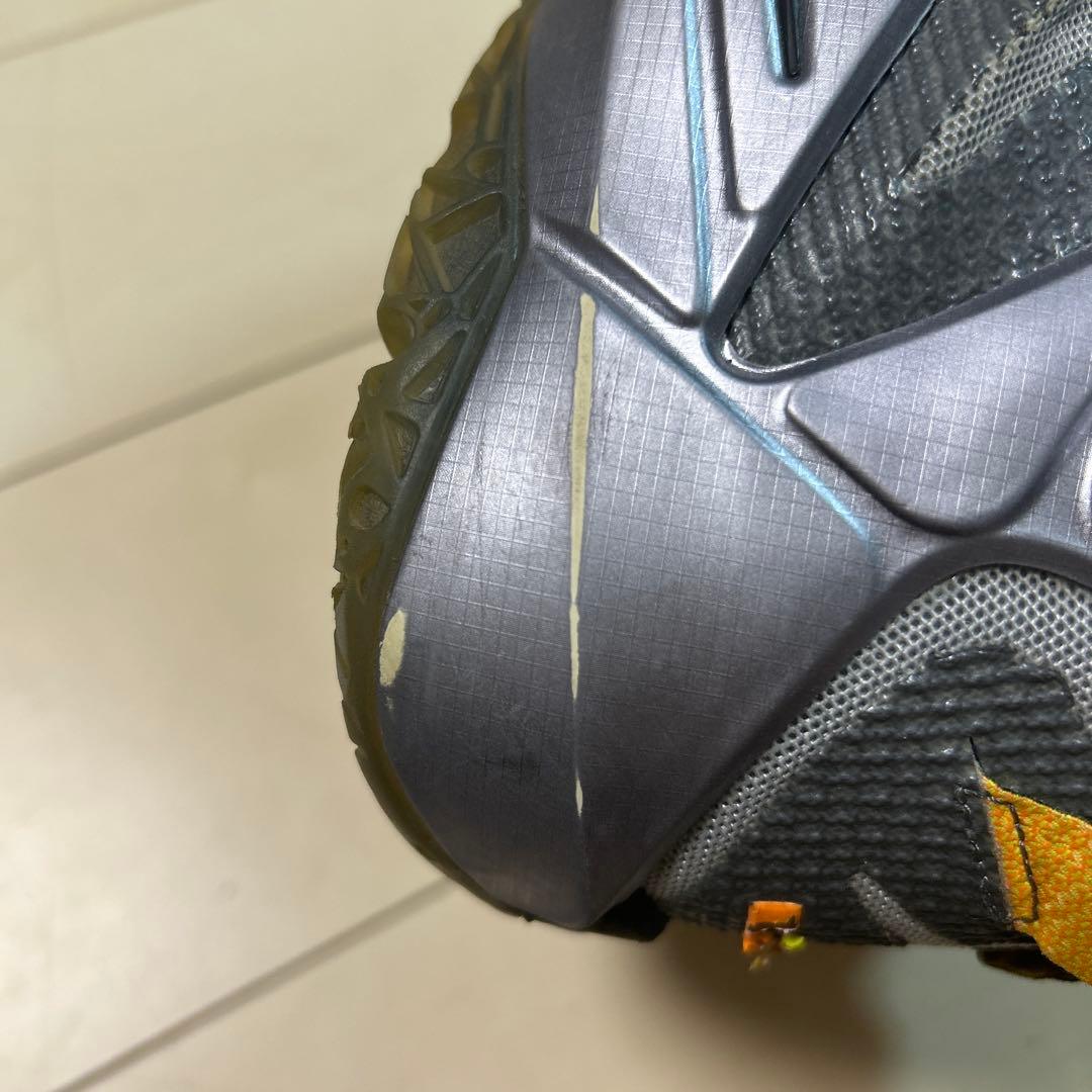 激レア　Nike レブロンモデル　レブロン12 バッシュ 27.5cm