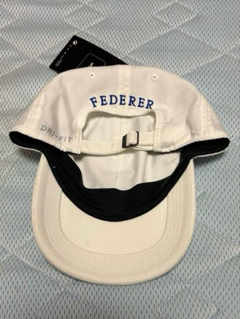 NIKE RF Autograph CAP GS18勝記念 フェデラー直筆サイン