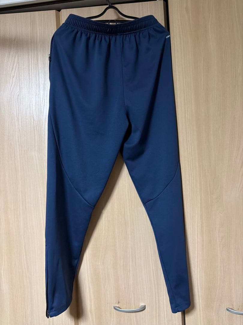 横浜Fマリノス　トレーニングウェア、パンツセット