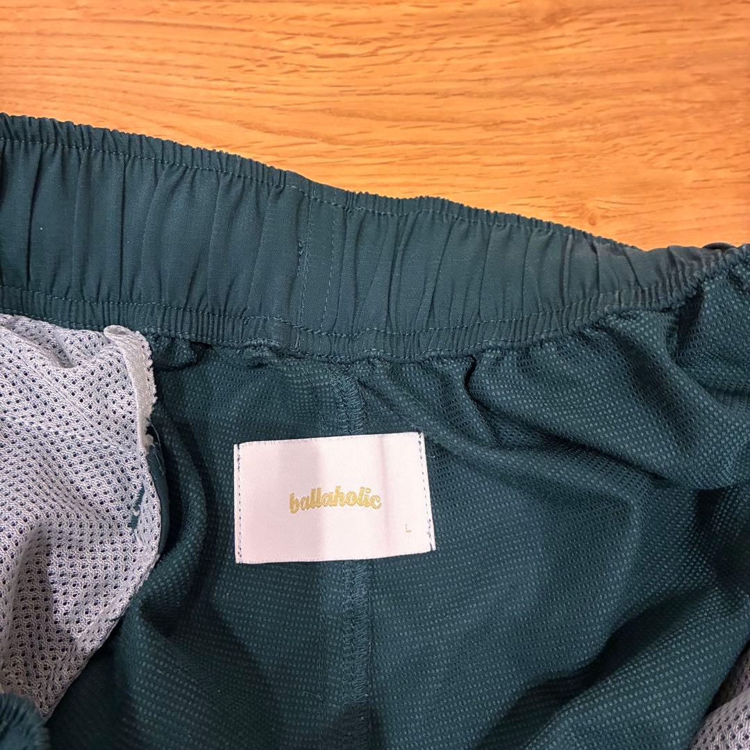ウェア Logo Anywhere Zip Shorts dark green