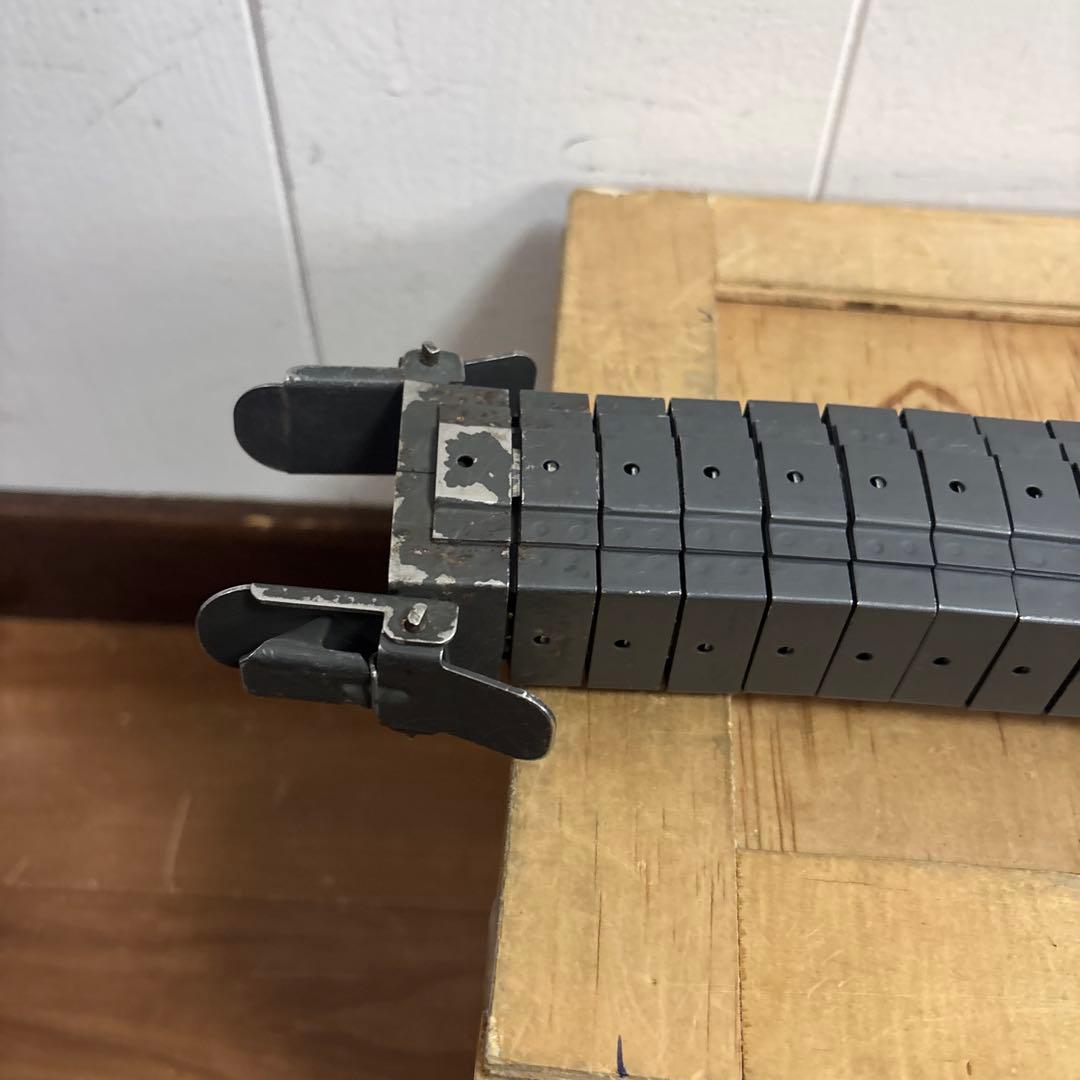 米軍　実物　FLEX LINK EJECTION CHUTE 50CAL
