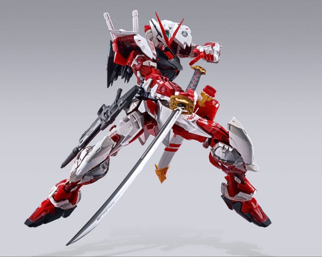 新品未開封　メタルビルド ガンダムアストレイ レッドフレーム