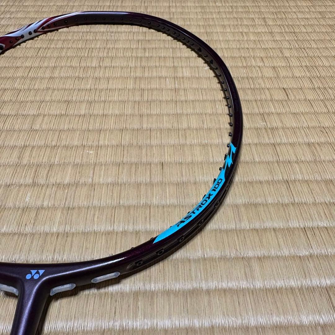 【新品未使用】YONEX アストロクス100zz 4U5クレナイ