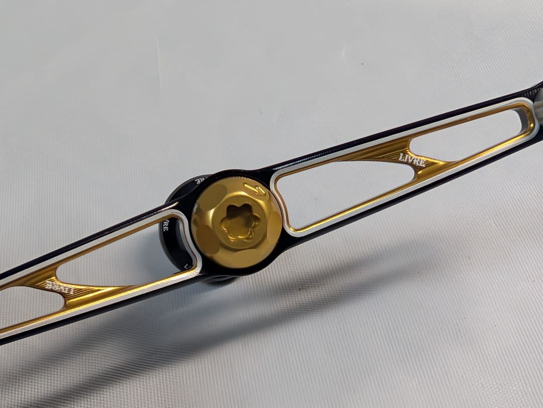 新品　ダイワ用　リブレ 管515HYY 限定品 ゴールドファング　ダブルハンドル