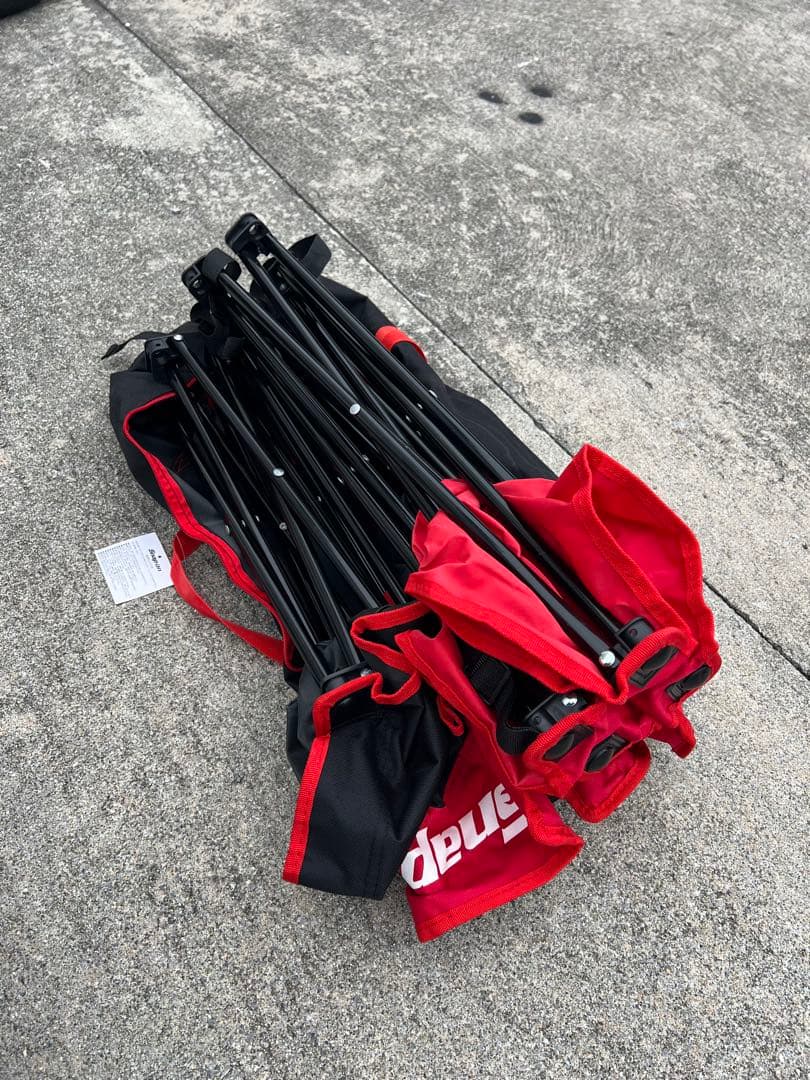 Snap-on 折りたたみ椅子とテーブルセット