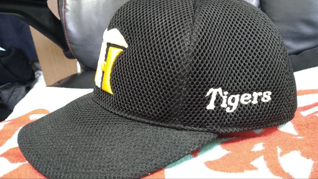【割引中】阪神タイガース　プロ仕様キャップ企業提案品　サイズ63