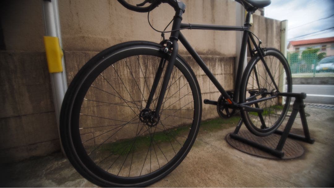 CARTEL BIKES AVENUE LO（Ｓサイズです。）手渡し希望です。