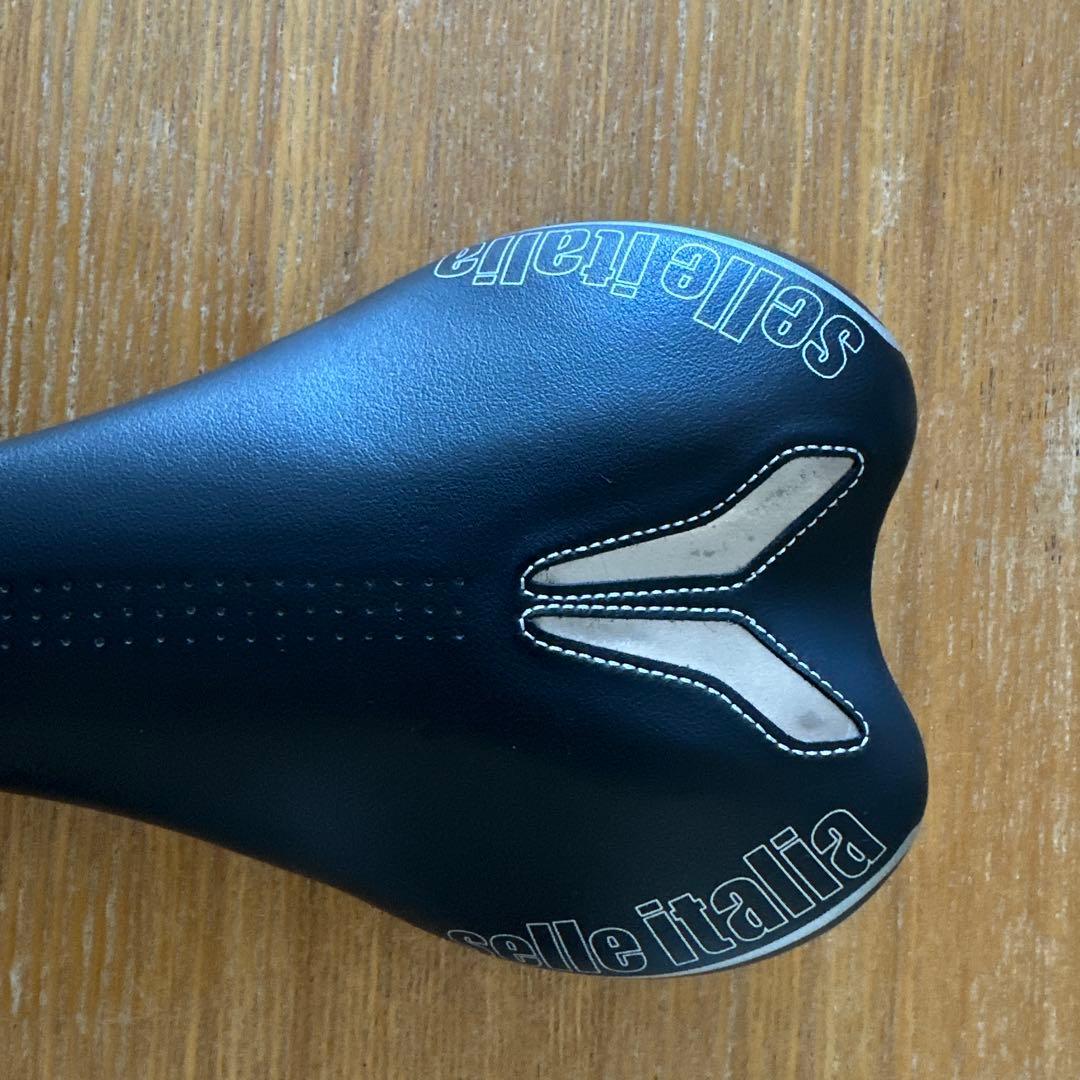 と*き様 Selle Italia SLR サドル ブラック/レッド