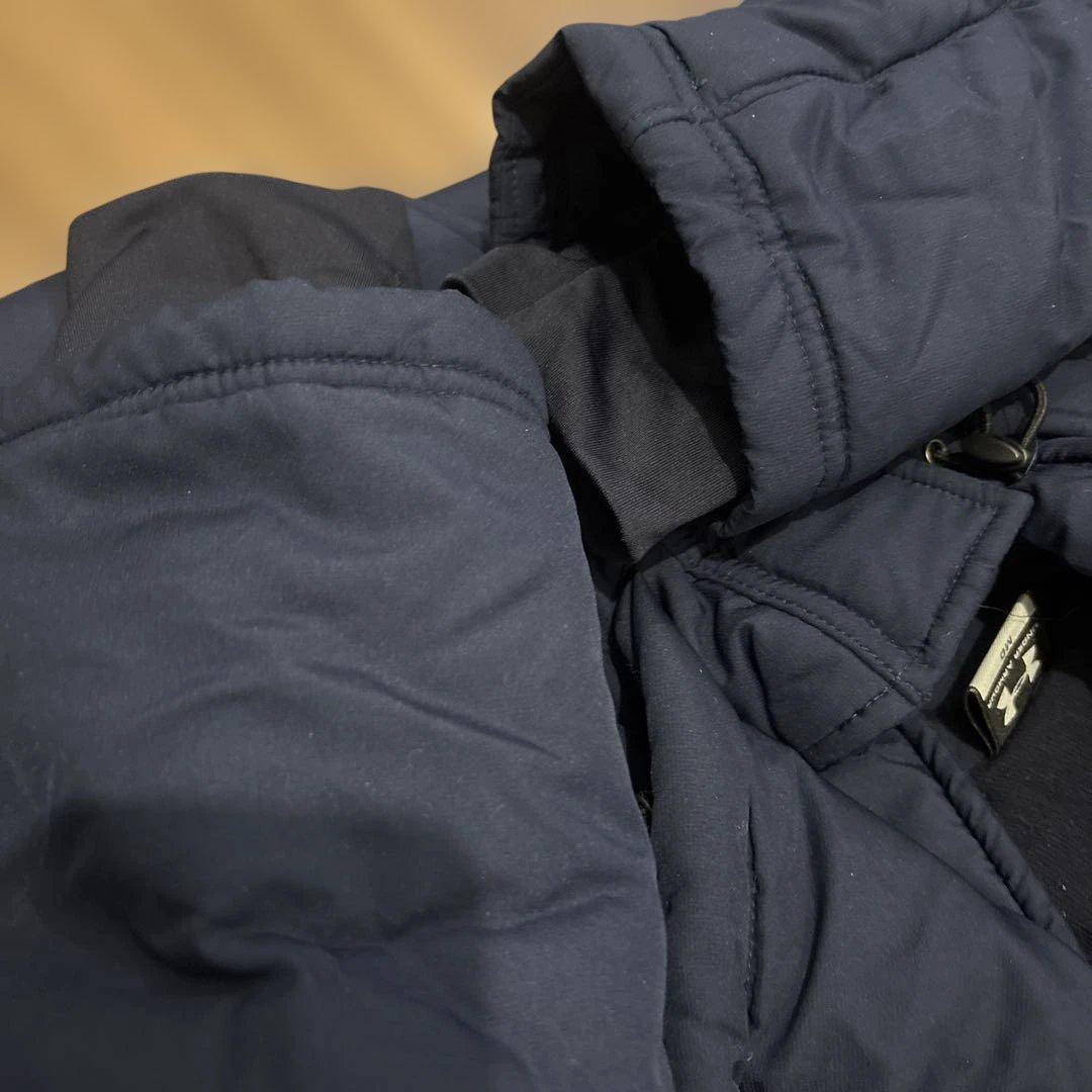 Under Armour ネイビー ベンチコート　美品