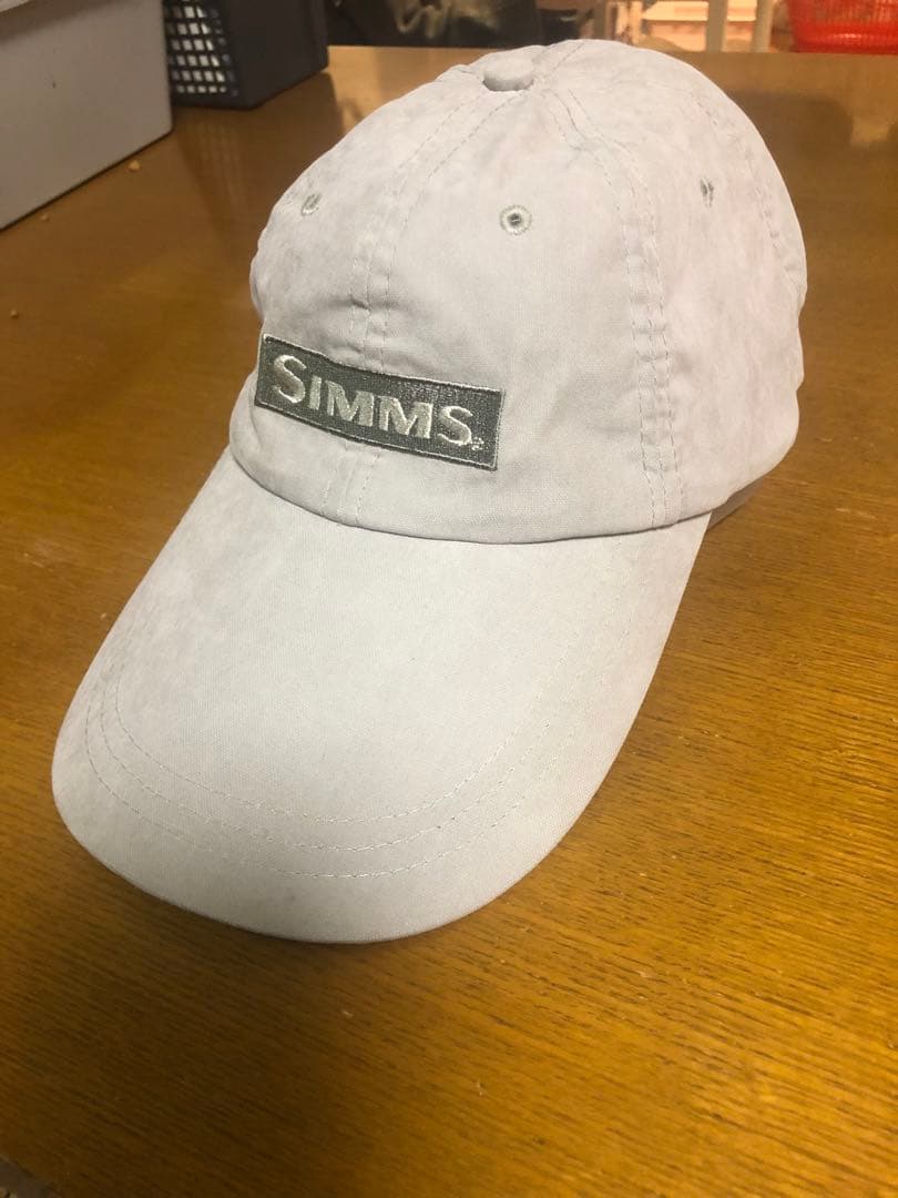 SIMMS ロングビルキャップ