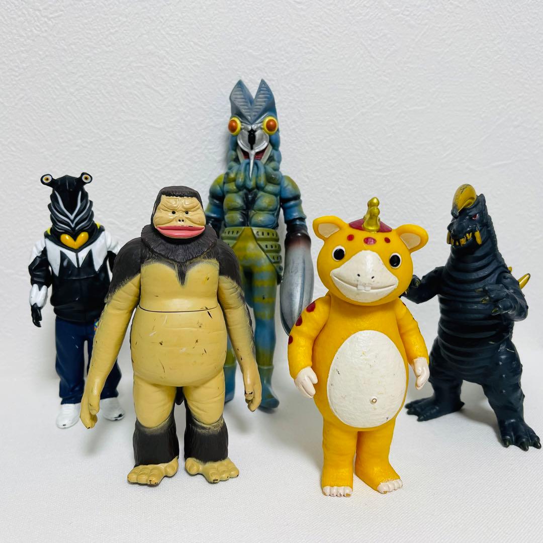 絶版あり ウルトラマン&怪獣 ソフビフィギュア １7体セット