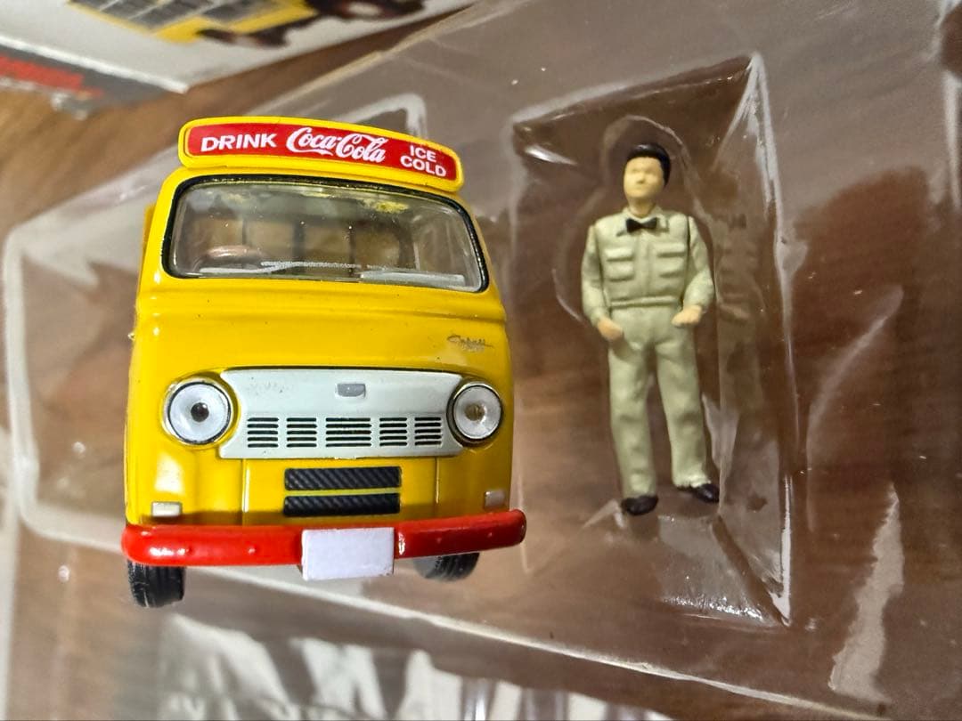 TOMICA LIMITED VINTAGE ニッサン キャブオール ルートカー
