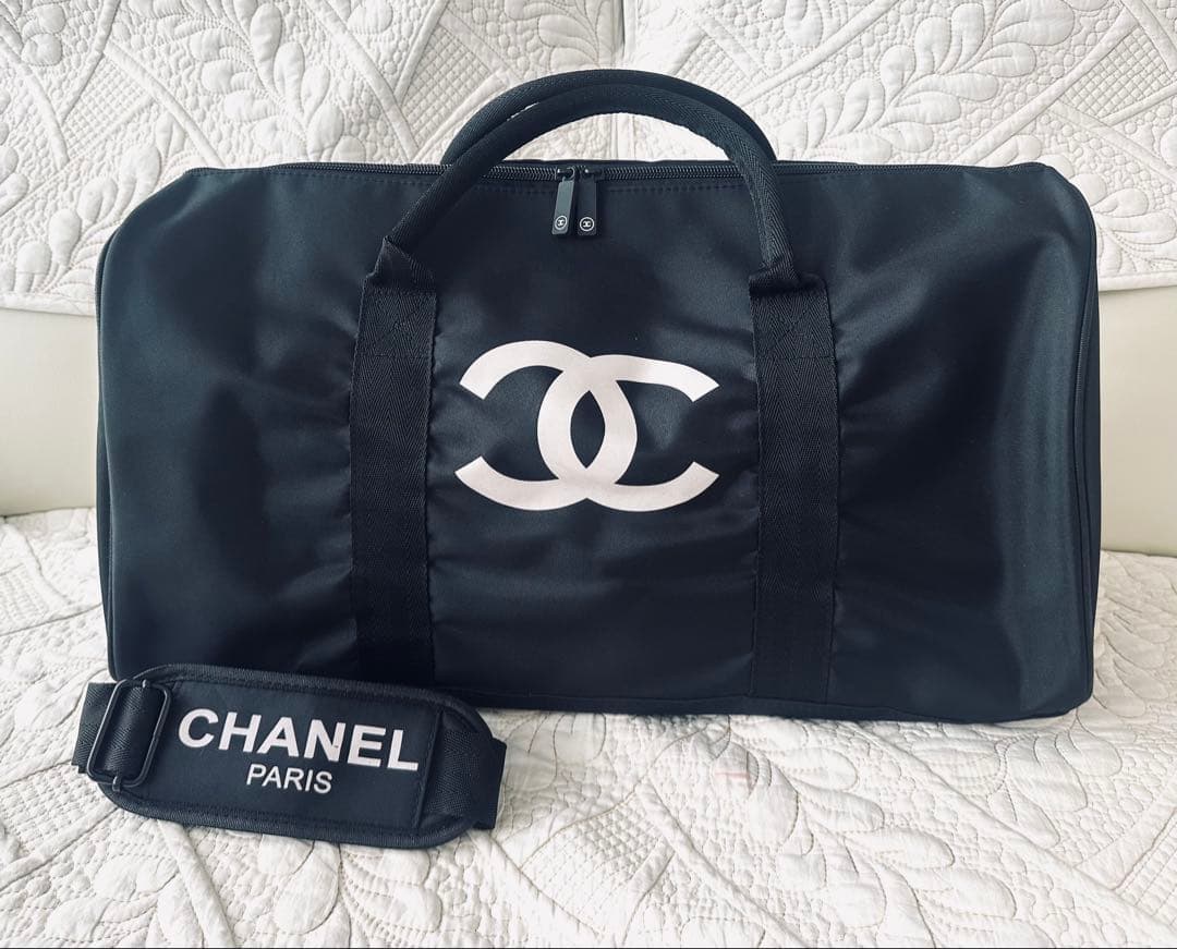 訳あり未使用☆CHANELシャネルノベルティ新品ボストンバッグ黒ジムストラップ付