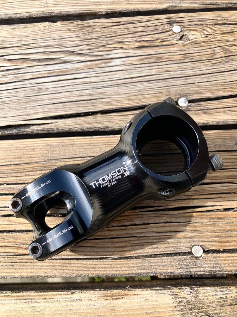 THOMSON X4 ステム 70mm ブラック