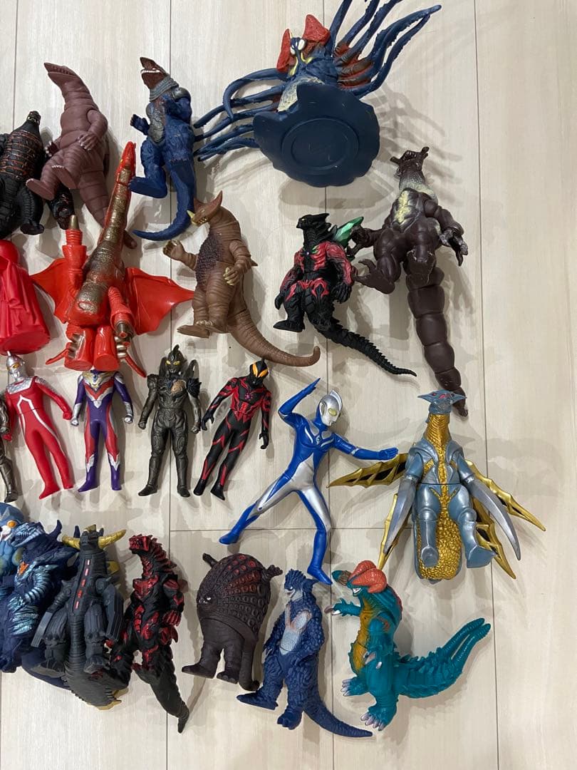 ウルトラマン　怪獣　ソフビ　まとめ売り